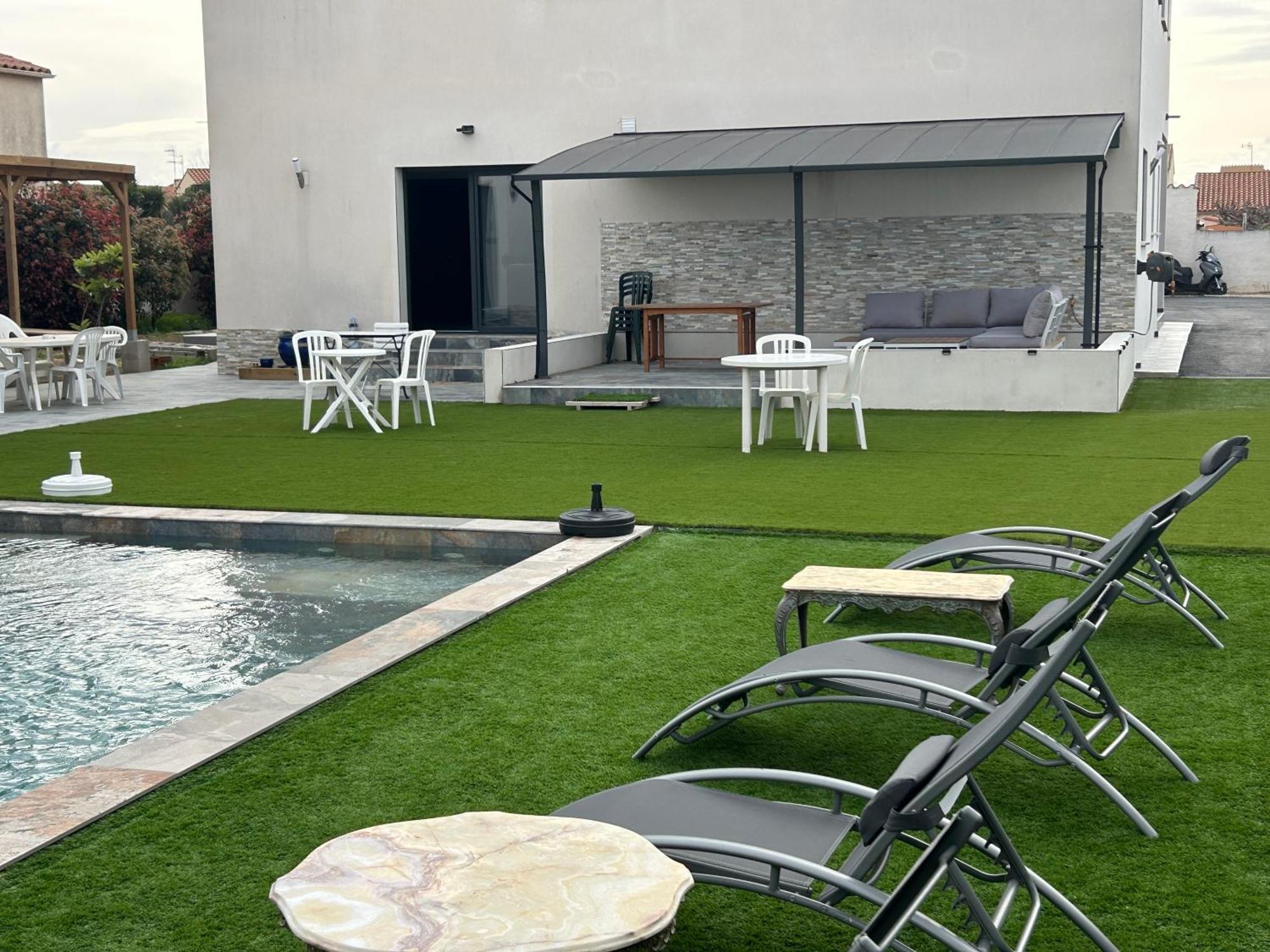 Grande Villa Avec Piscine Bompas  Exterior photo