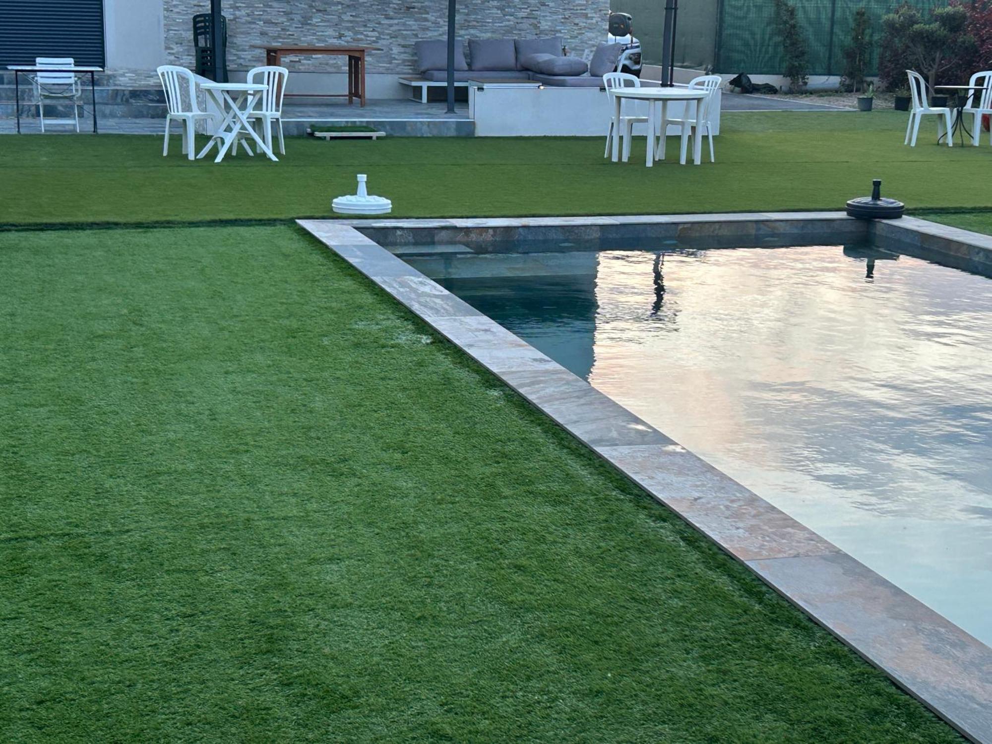 Grande Villa Avec Piscine Bompas  Exterior photo